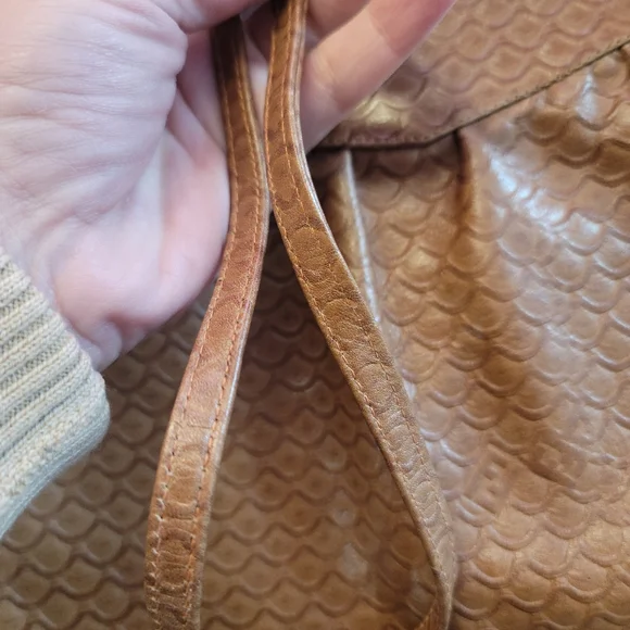 💕💕Vintage Authentic "RARE"Fendi crossbody bag💕💕 - Picture 9 of 9